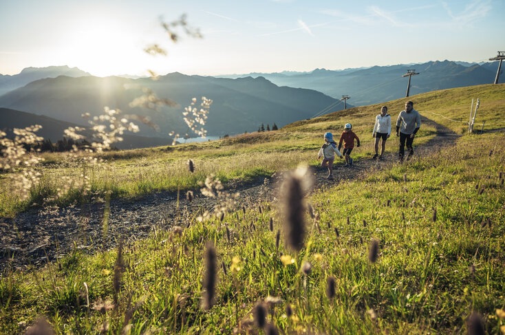 Out and about on the hiking trails in Zell am See-Kaprun | © Zell am See-Kaprun Tourismus