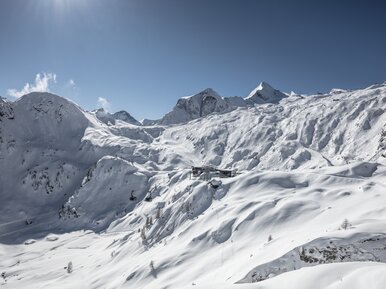 Skifahren am Gletscher in Zell am See-Kaprun | © Kitzsteinhorn