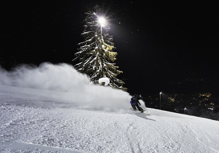 Lots of photos were taken while night skiing in Zell am See | © Zell am See-Kaprun Tourismus