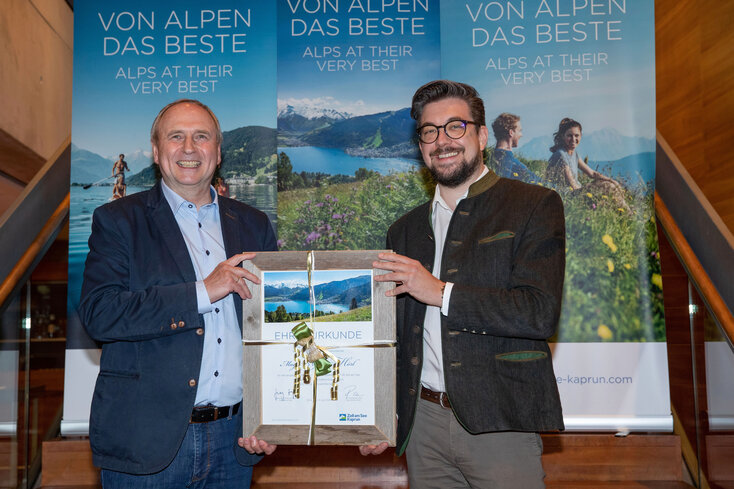 Certificates of honor from the Zell am See-Kaprun Tourist Association | © Zell am See-Kaprun Tourismus