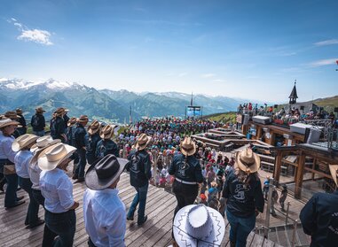 Line Dance AlpFestival in SalzburgerLand | © Zell am See-Kaprun Tourismus