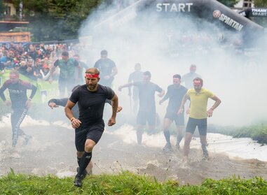 Hundreds of Spartans rush into the race | © Zell am See-Kaprun Tourismus