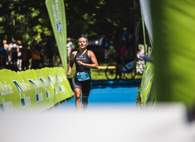 Magdalena Früh at the finish line | © Johannes Radlwimmer