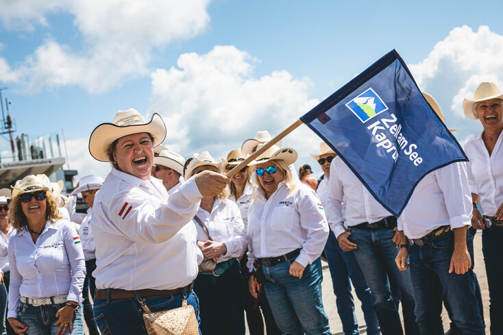 All participants were full of anticipation for four days of line dance | © Johannes Radlwimmer