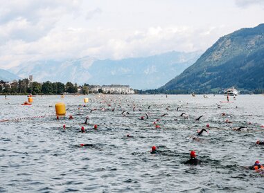 The swim start at IRONMAN 70.3 | © Johannes Radlwimmer