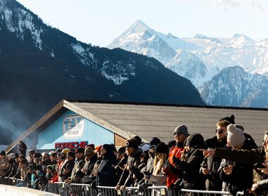 The fans celebrated at the site of the F.A.T. Ice Race | © Zell am See-Kaprun Tourismus