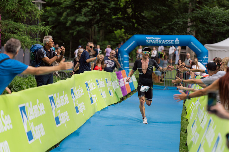 Zieleinlauf beim TriZell 2024 | © Zell am See-Kaprun Tourismus