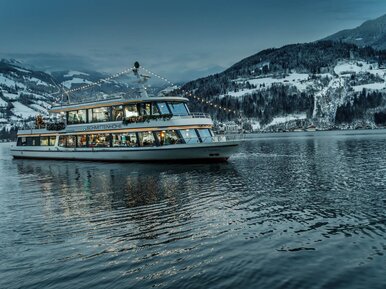 Boat tour in Advent in Zell am See-Kaprun | © Schmittenhöhe